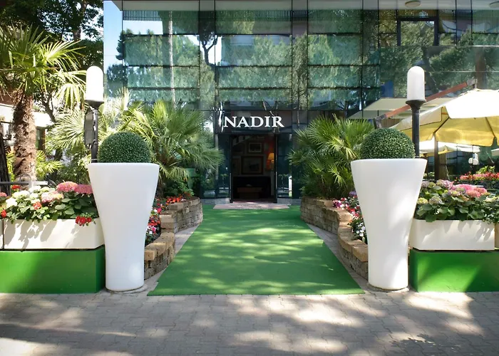 Hotel Nadir 3*