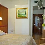 Hotel Nadir