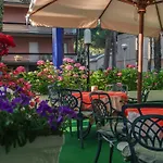 Hotel Nadir 3*