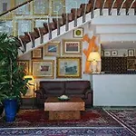 Hotel Nadir