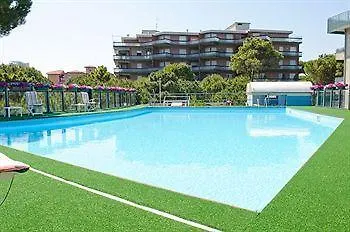 Nadir Hotel