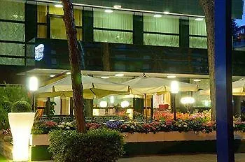 纳迪尔酒店 3* 米兰马瑞提那