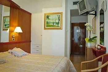 Hotel Nadir