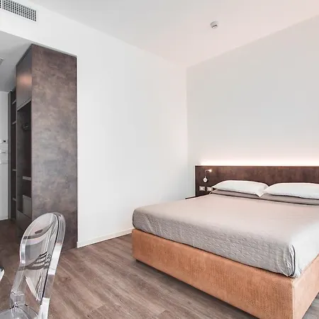 Nadir Μιλάνο Μαριτίμα