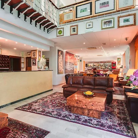 Hotel Nadir 3*