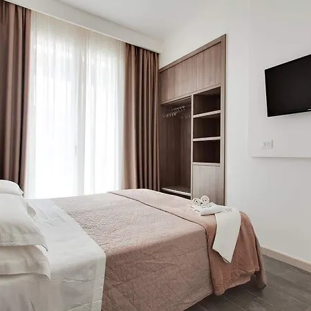 Hotel Nadir 3*